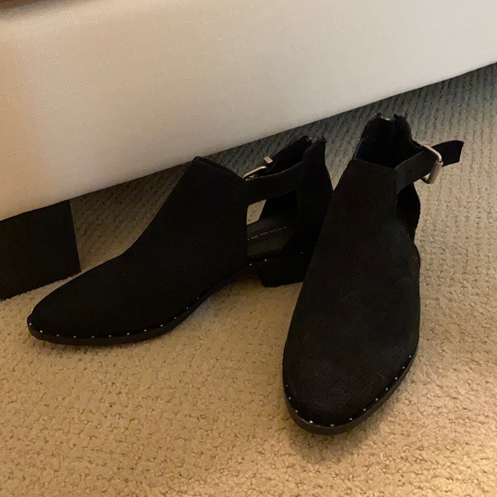 Steve Madden Black boots
